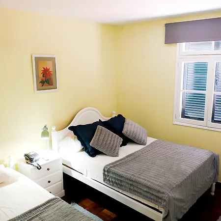 Residencial בית הארחה 2*