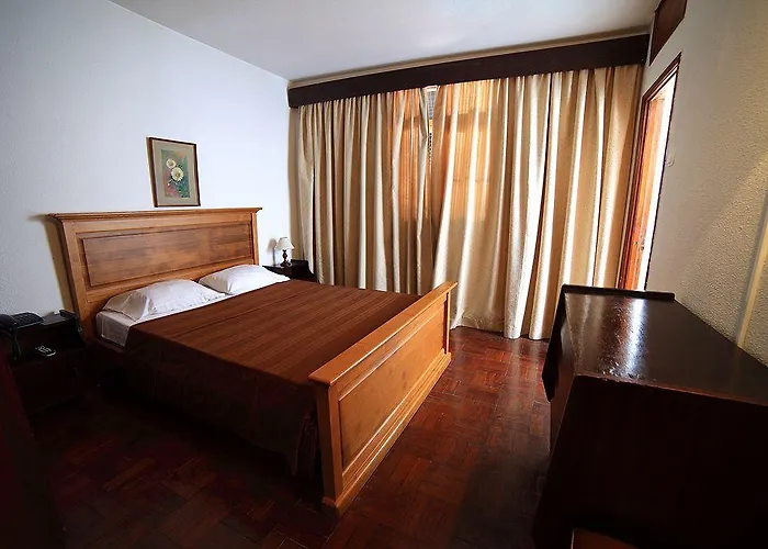 Konukevi Residencial 2*